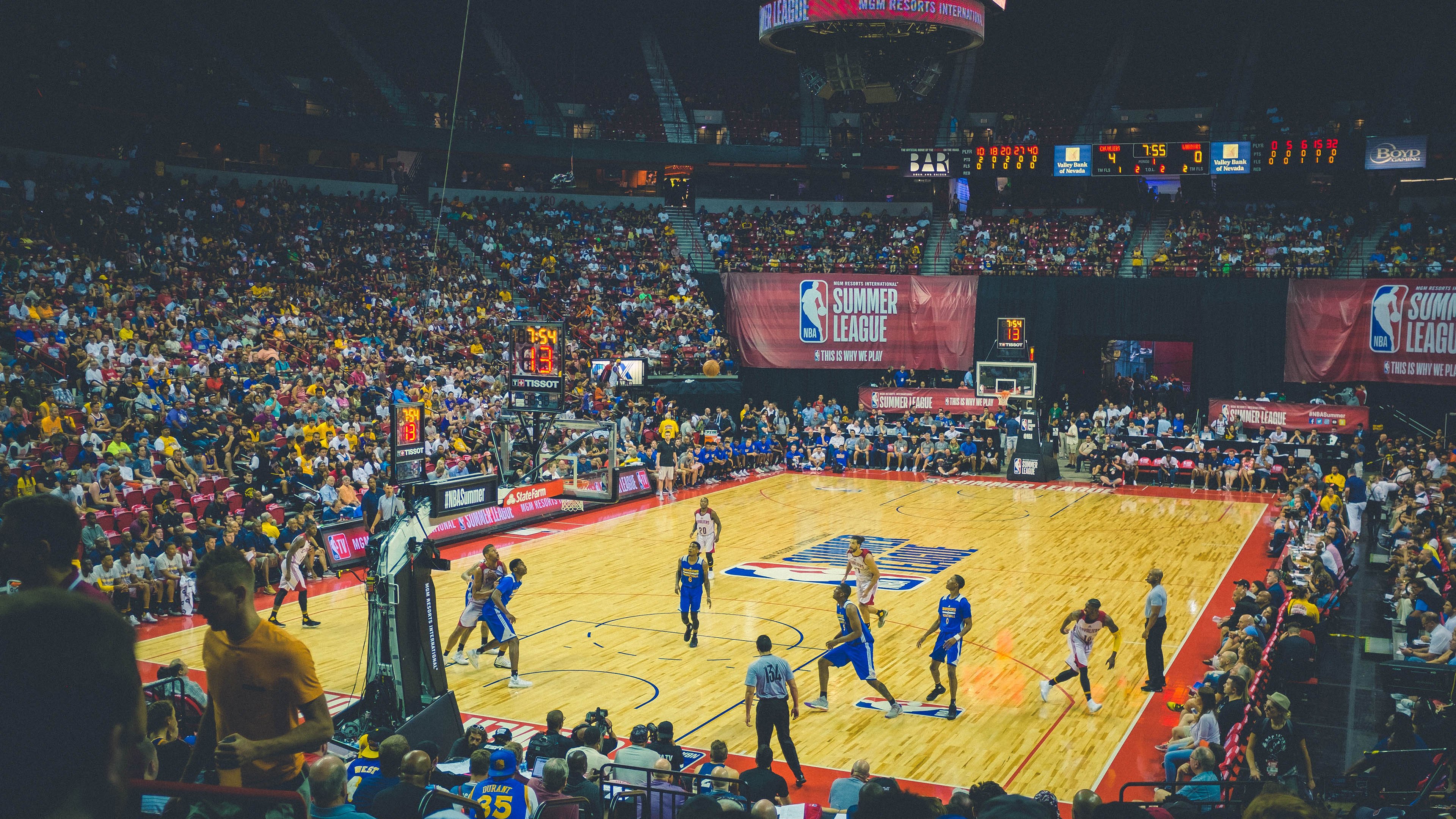 五大联赛中卫越位造陷阱执行效率是否下降，中后卫如何造越位